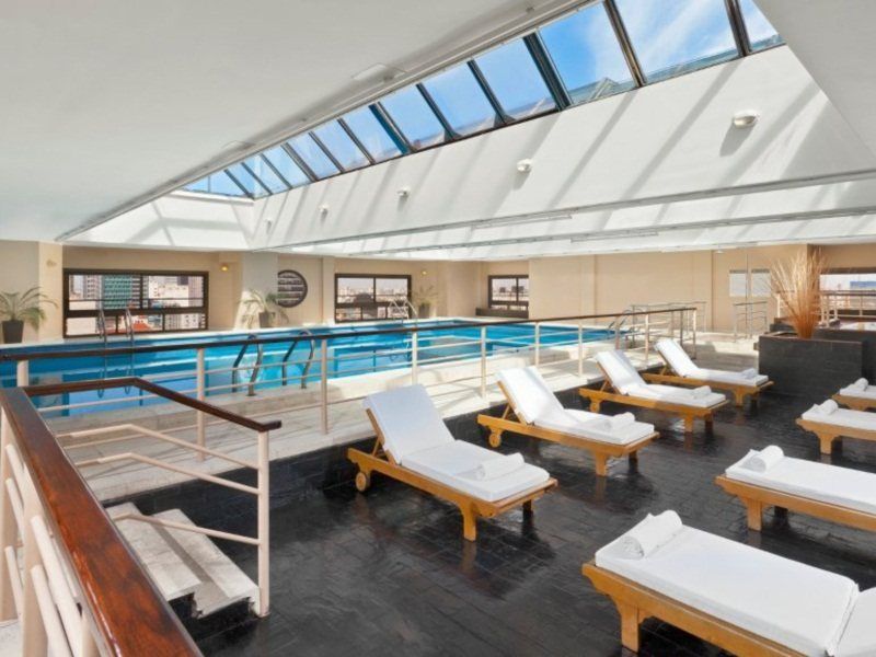 Libertador Hotel Ciudad Autónoma de Ciudad Autónoma de Buenos Aires Exterior foto The pool at the Mandarin Oriental